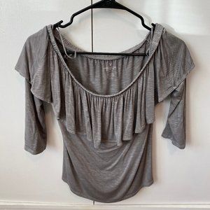 American Eagle Women's Off the shoulder Top